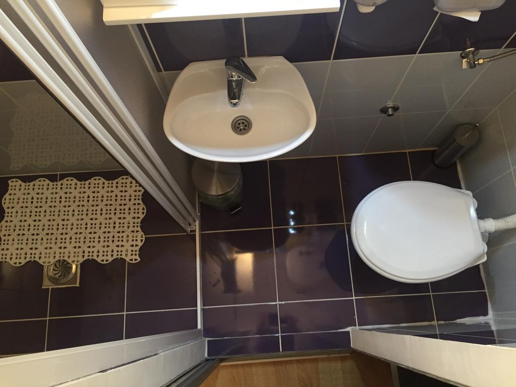Kona Apartment Belgrad Oda fotoğraf